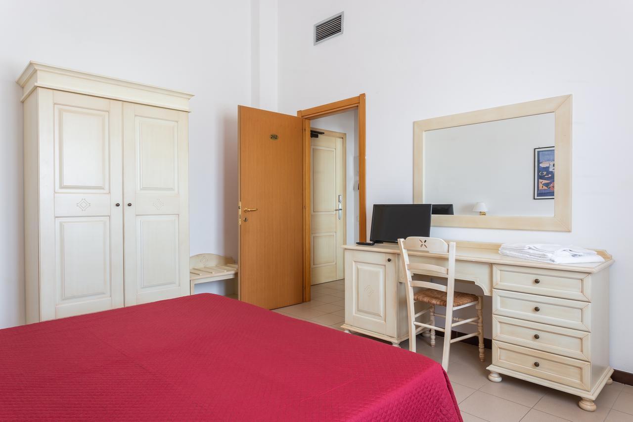 Rodia Inn Oristano Exterior foto